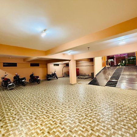 Hotel Golden Crystal Patna  Exteriér fotografie