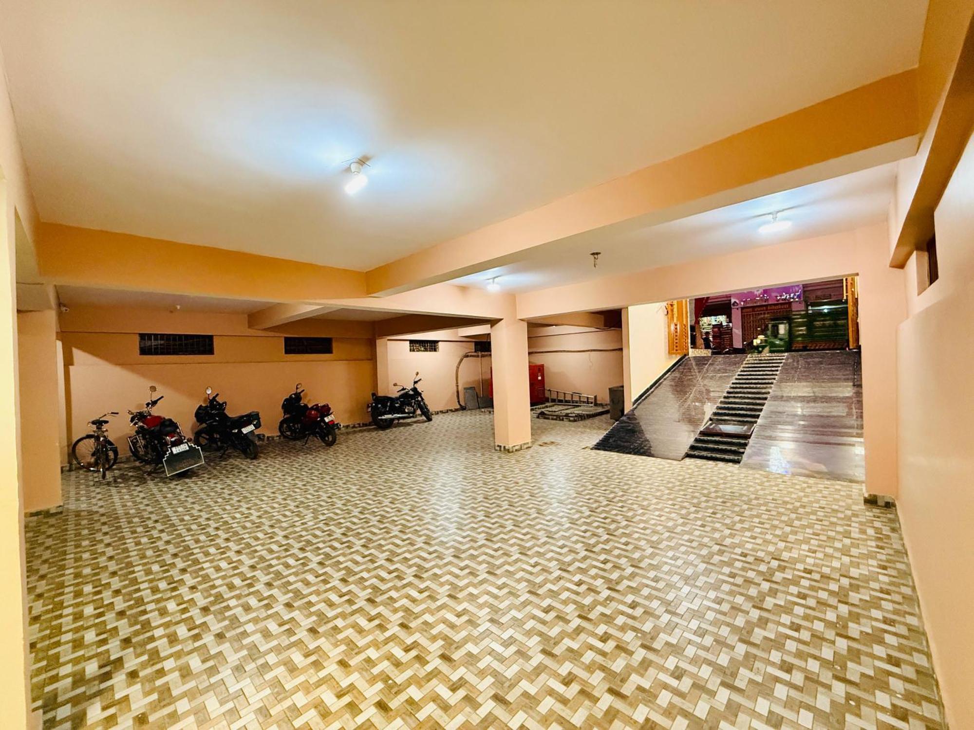 Hotel Golden Crystal Patna  Exteriér fotografie