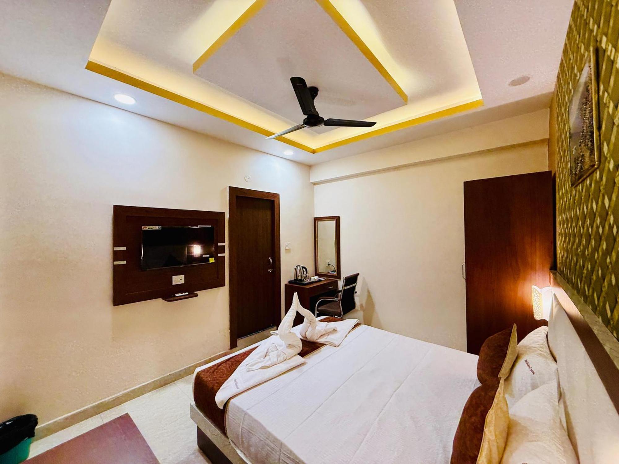 Hotel Golden Crystal Patna  Exteriér fotografie