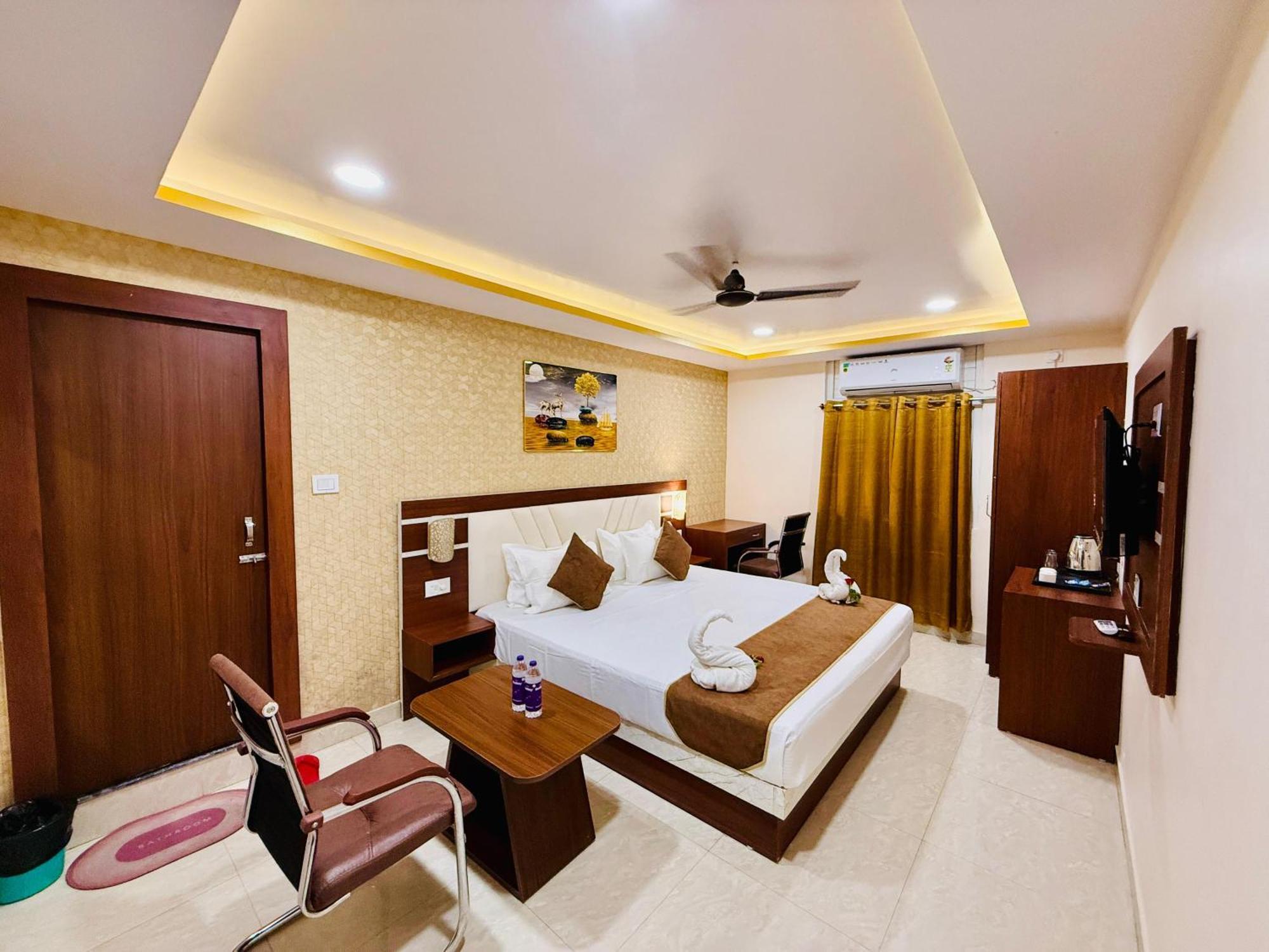 Hotel Golden Crystal Patna  Exteriér fotografie